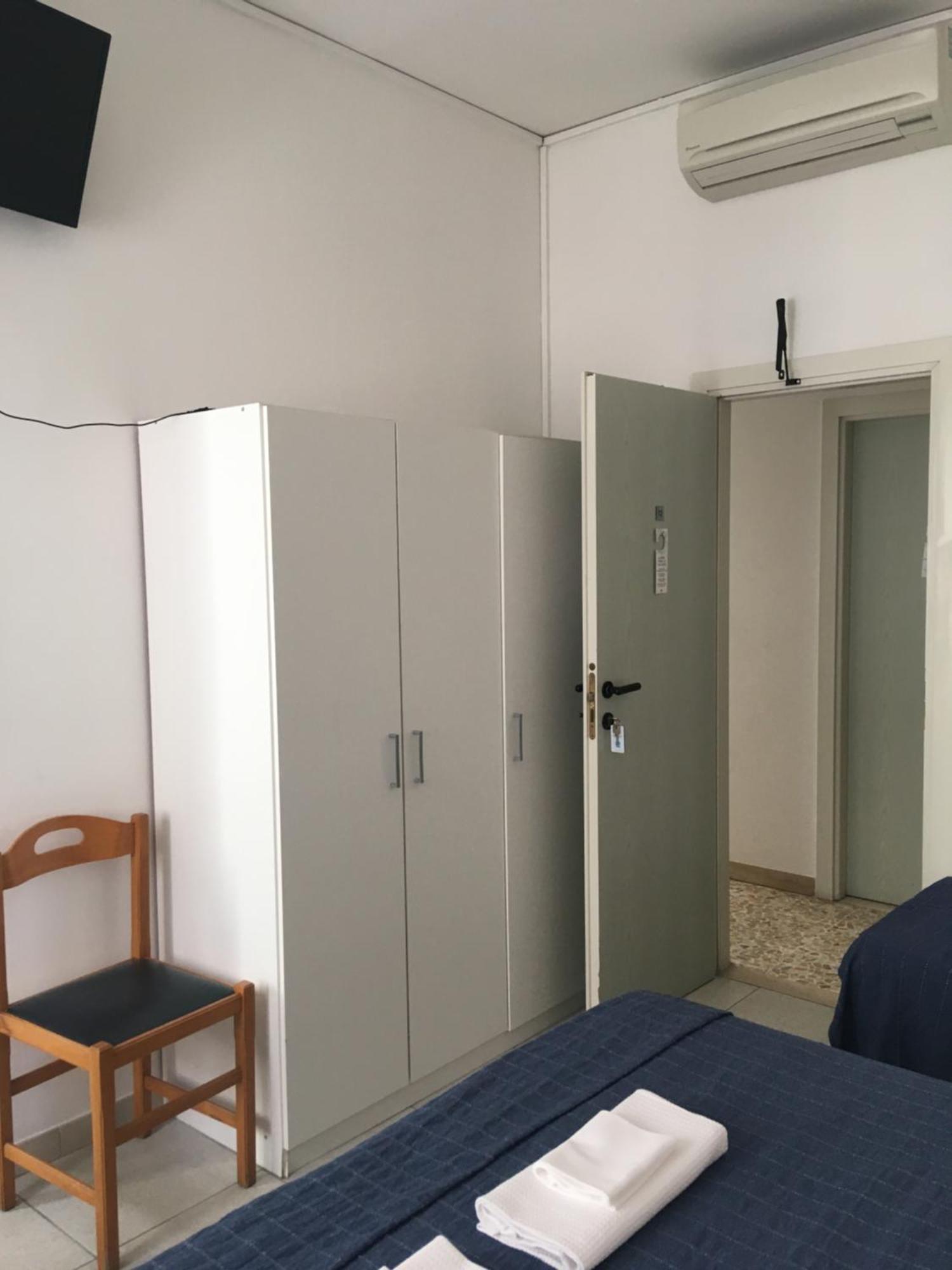 Hotel Maddalena Marina di Ravenna Cameră foto